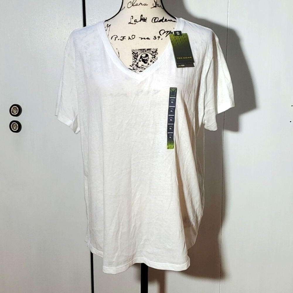 Tek Gear- Womens White Vneck Short-sleeved Shirt Sz.XL